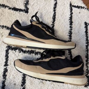 Zara Black and Tan Sneakers